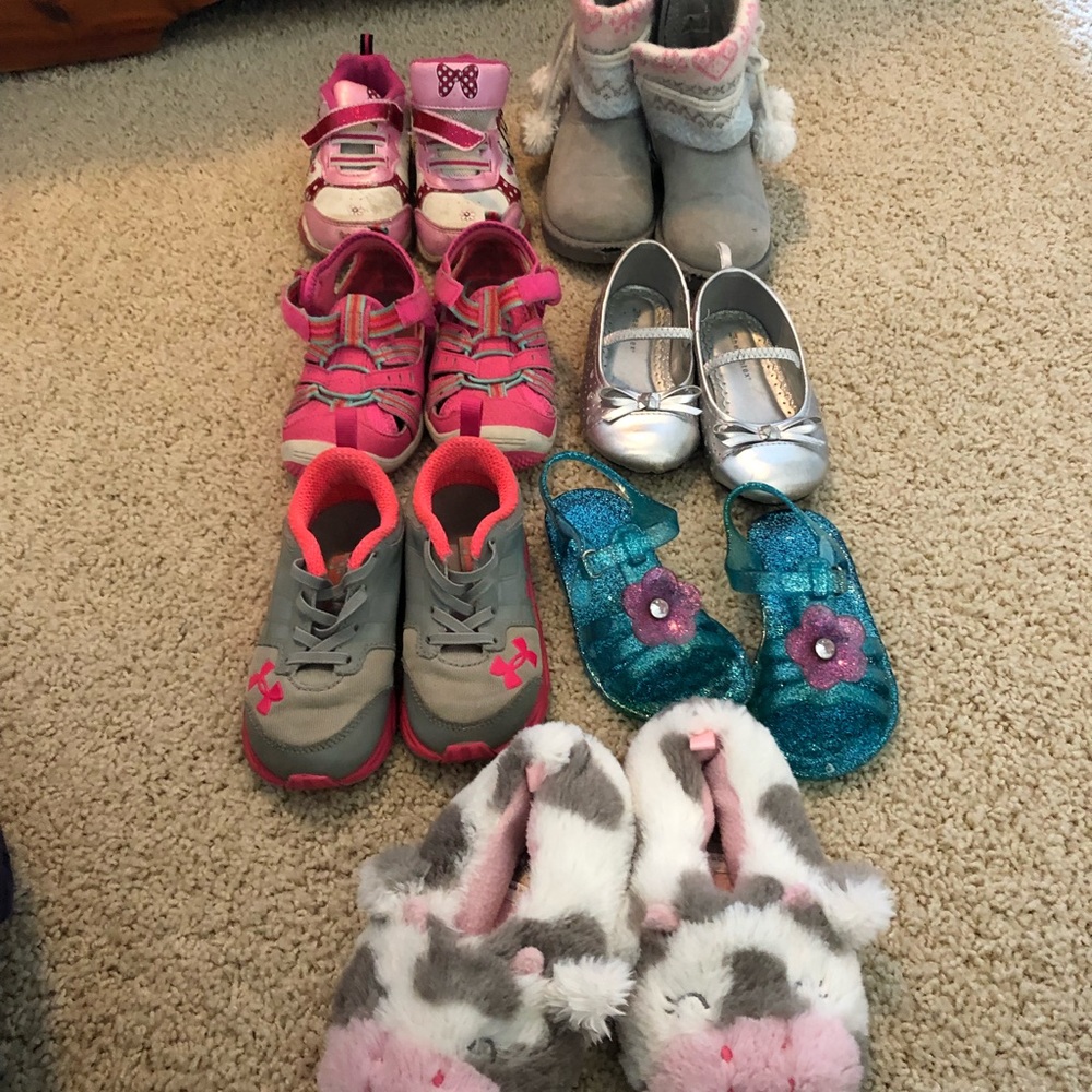 Set of 7 pairs toddler girls shoes size 8